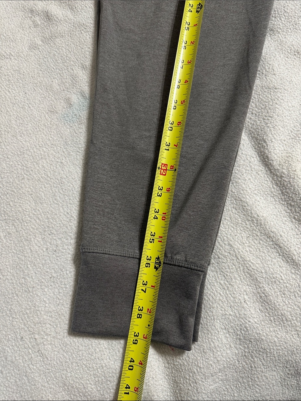 Vuori Men’s Joggers size M Gray - Picture 10 of 12